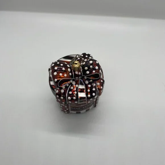 henri bendel hat box ornament - Picture 4 of 4